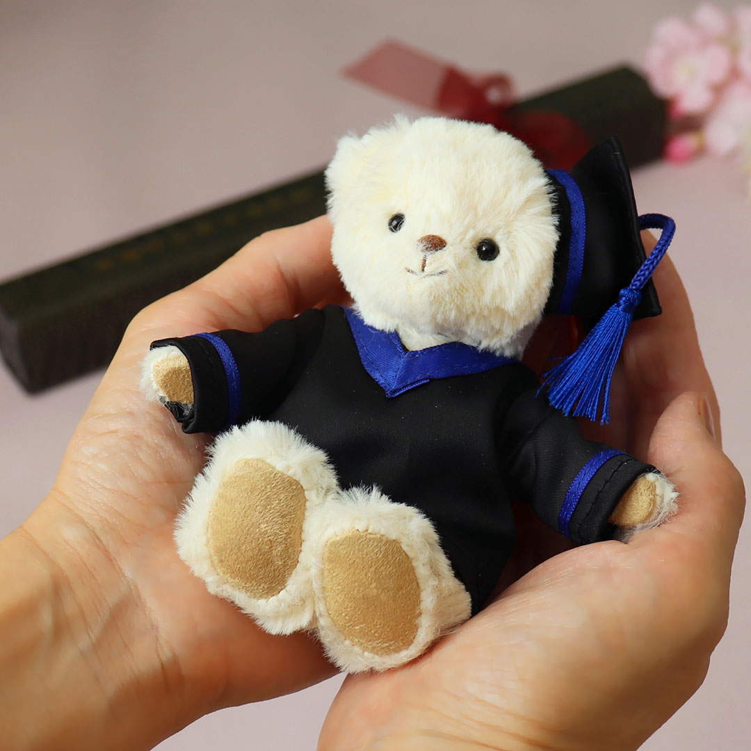Graduation Gifts For Her Personalised Bear With Text, White Teddy Bear Stuffed Animal With Heart & Bow As Graduation Gifts For Him/Her 2025 High School/College/Masters Graduation Gifts (10-IN-Text
