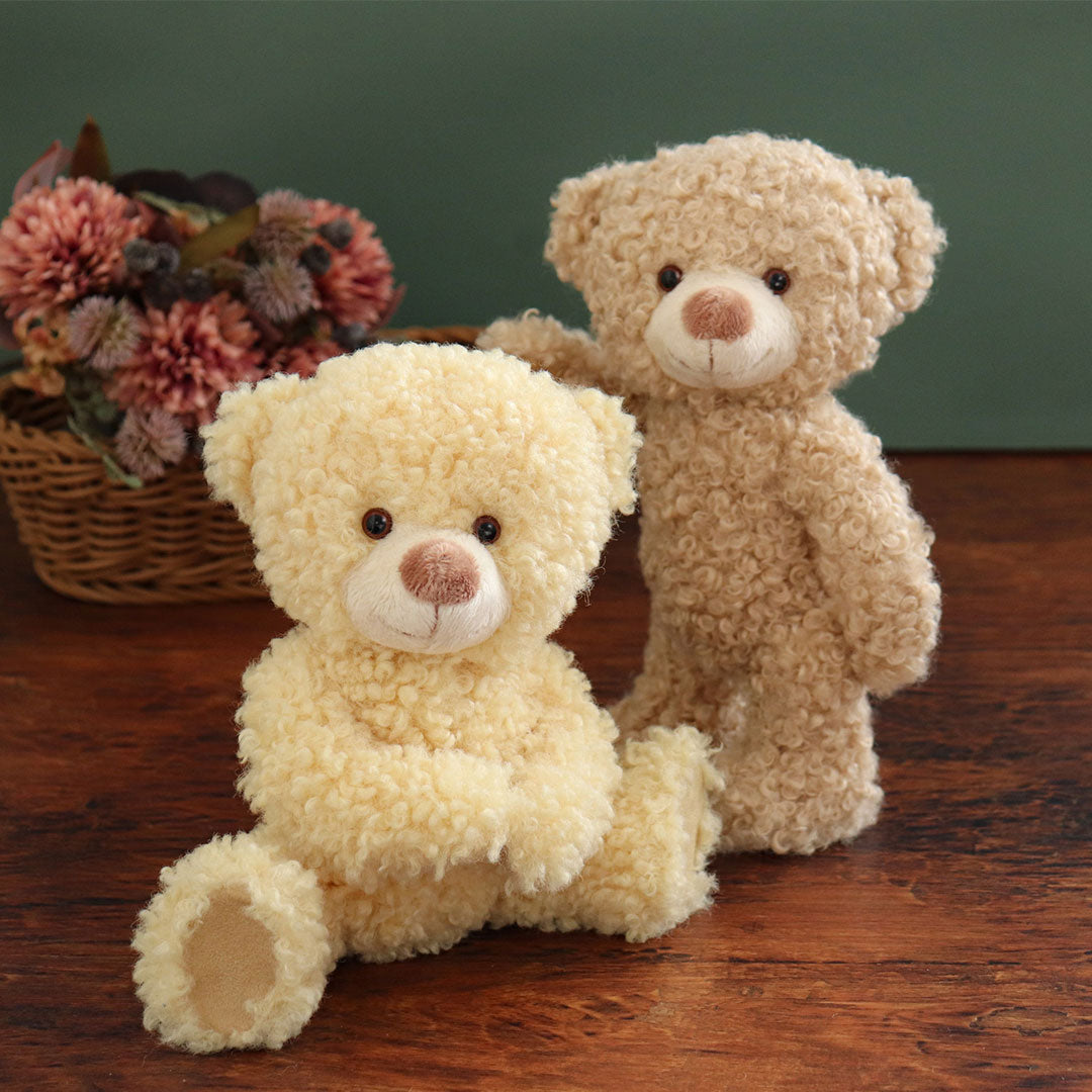 Posing Teddy Bear – Teddy Bear Life - Main Image